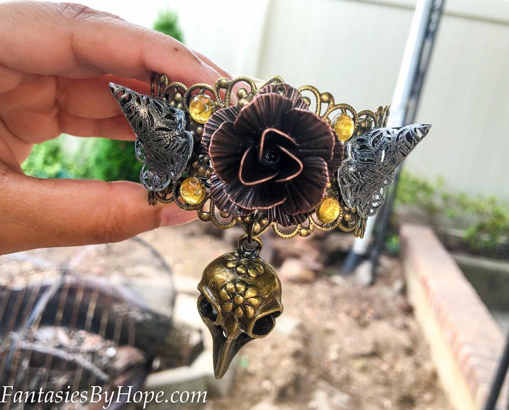 Adjustable Victorian Steampunk Bracelet With Rhinestones