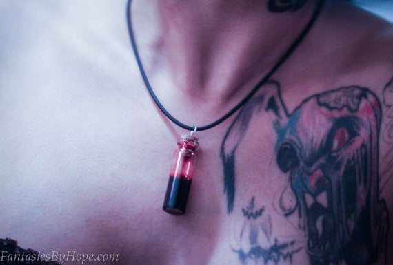 Spooky Blood Vial Necklace! Looks like real blood!