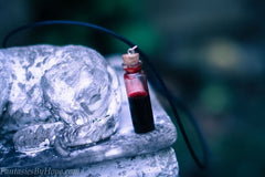 Spooky Blood Vial Necklace! Looks like real blood! - HottestTrendsPrint